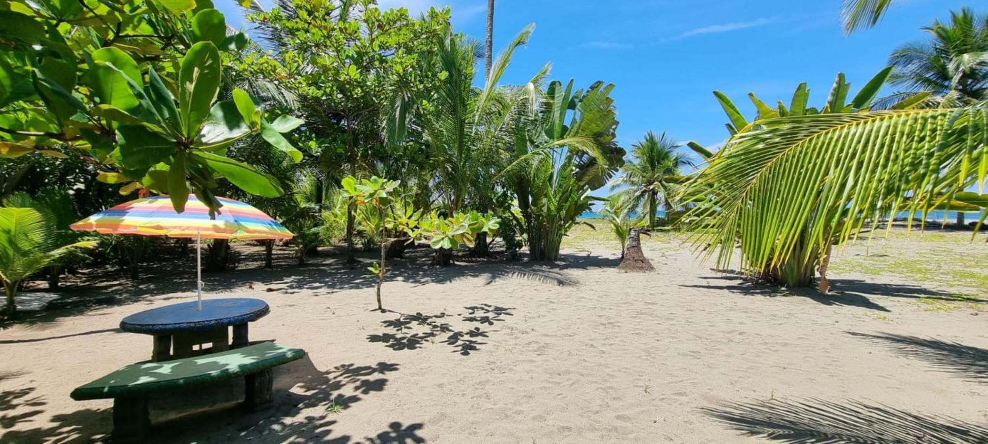 Hotel Playa Westfalia 푸에르토 리몬 외부 사진