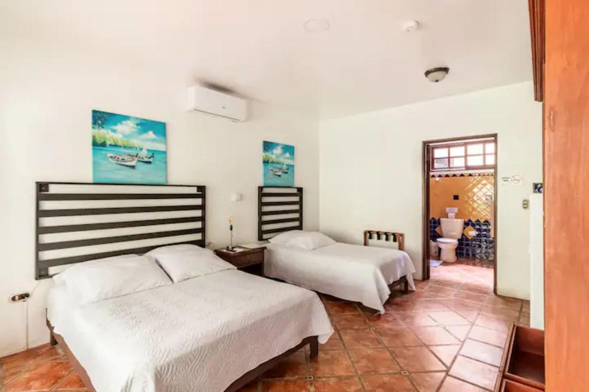 Hotel Playa Westfalia 푸에르토 리몬 외부 사진