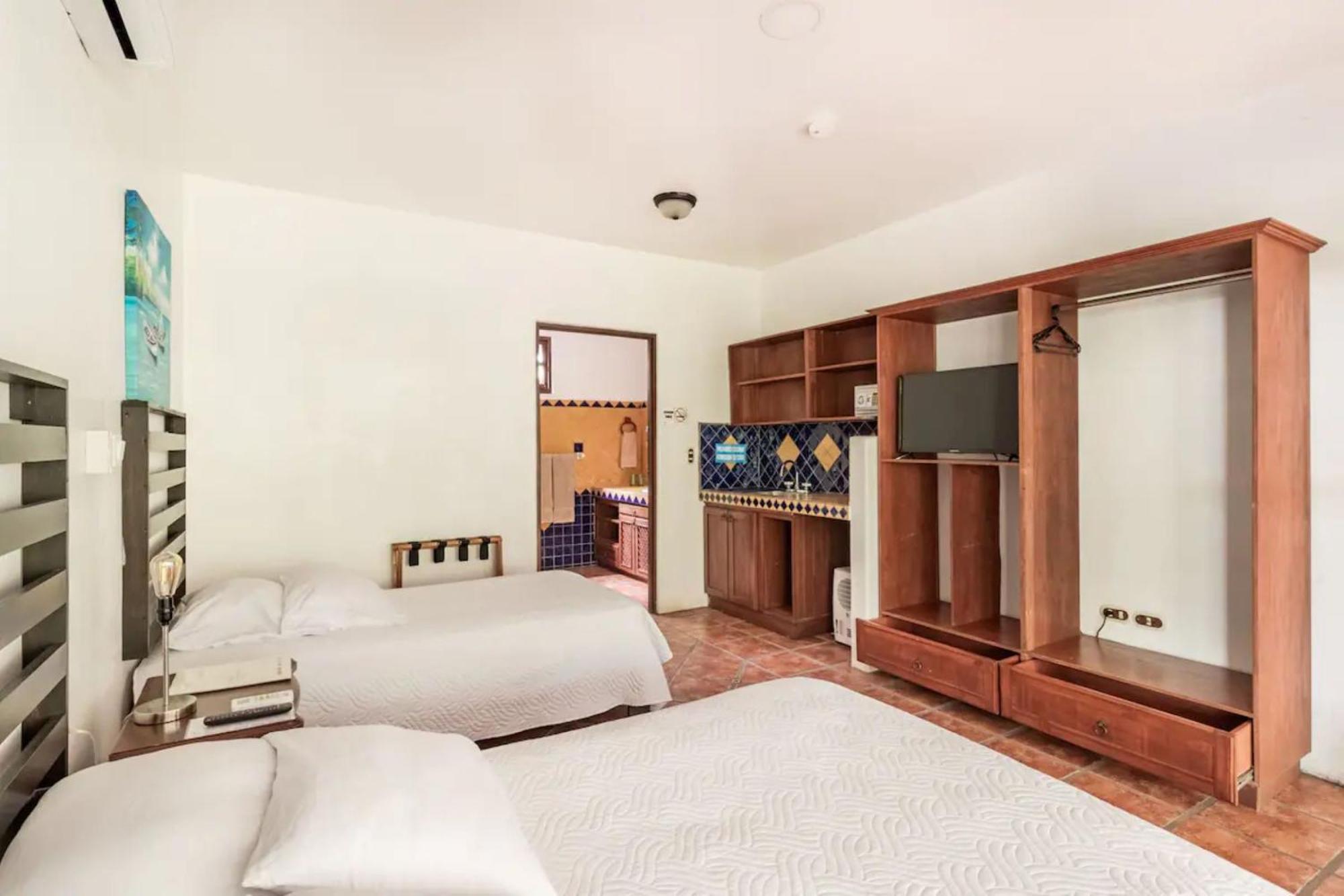 Hotel Playa Westfalia 푸에르토 리몬 외부 사진