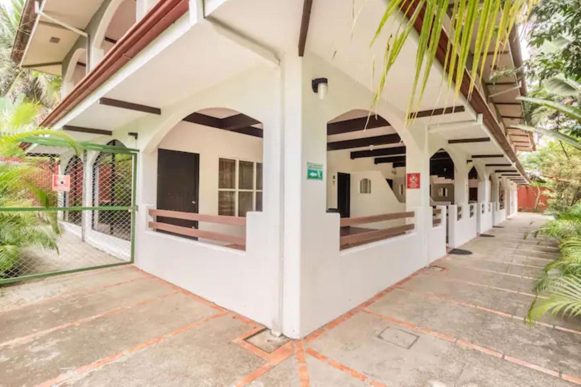 Hotel Playa Westfalia 푸에르토 리몬 외부 사진
